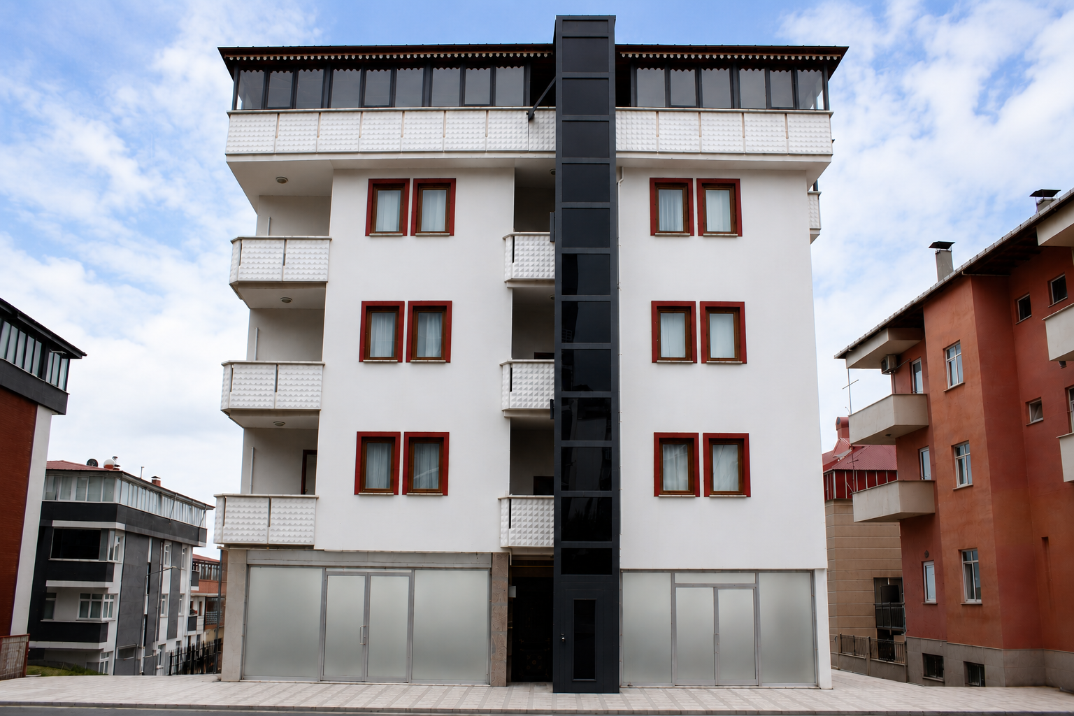 Blue61 Residence Airport dış cephe ve asansör